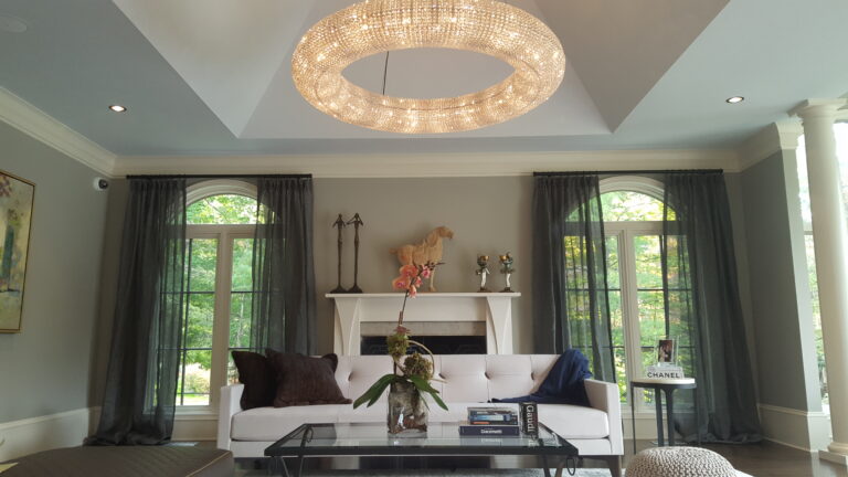 Wood blinds in a Bergen County living room