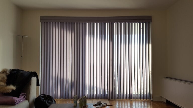 sheer shadings in a Tri-State living room, made to measure