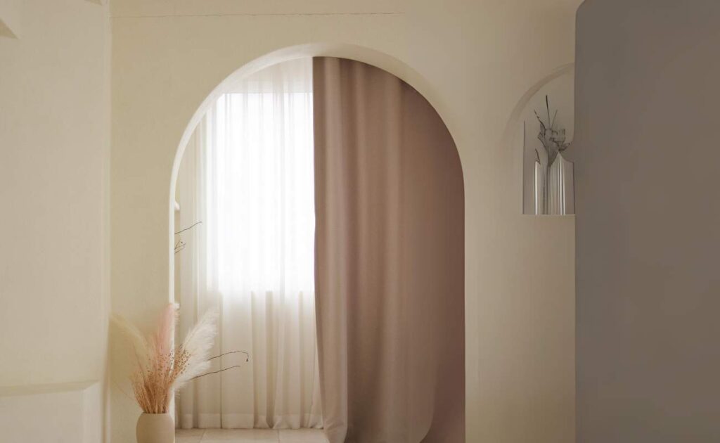 How to Hang Curtains on Arched Window