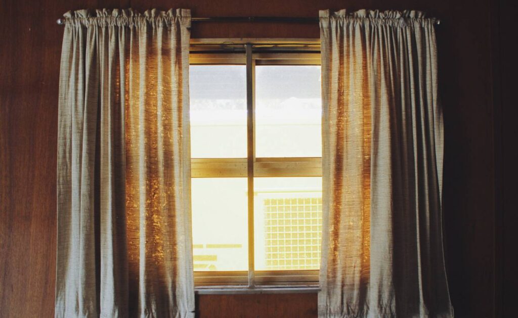 10 Important Things To Consider When You're Buying Curtains