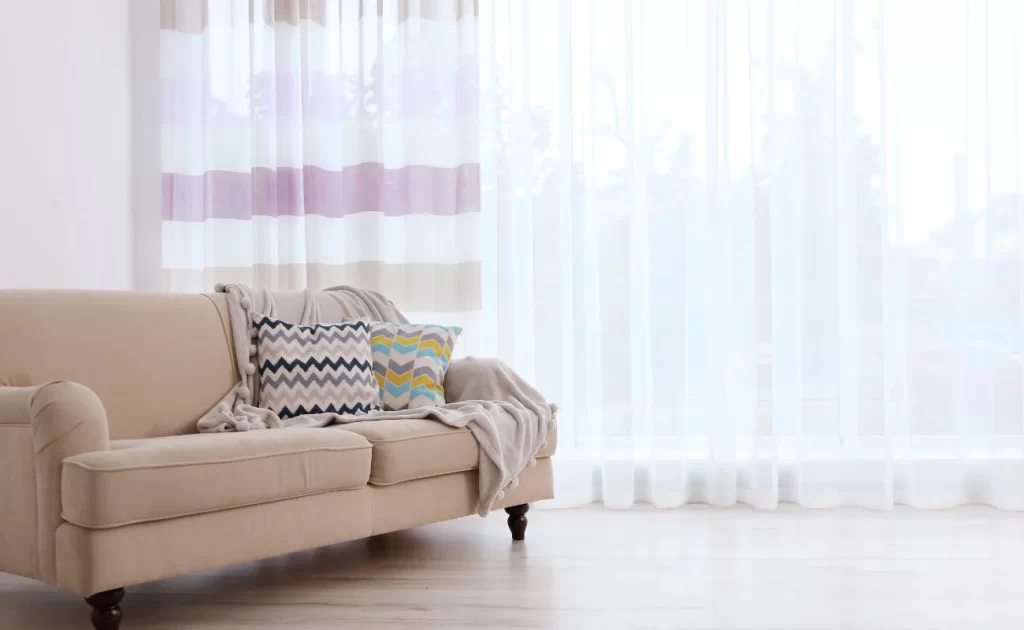 How to Choose Curtains for Living Room Spaces