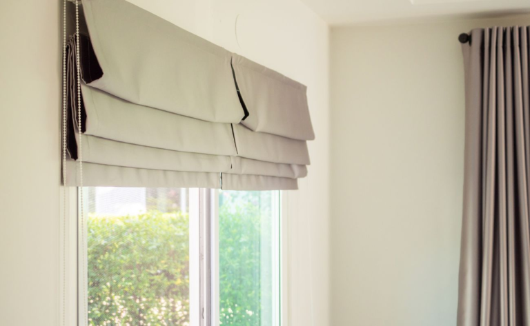 what are roman shades