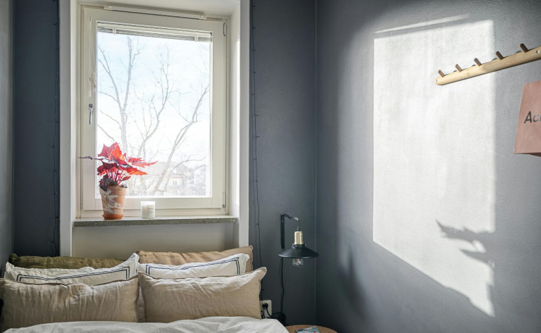 curtain for small room